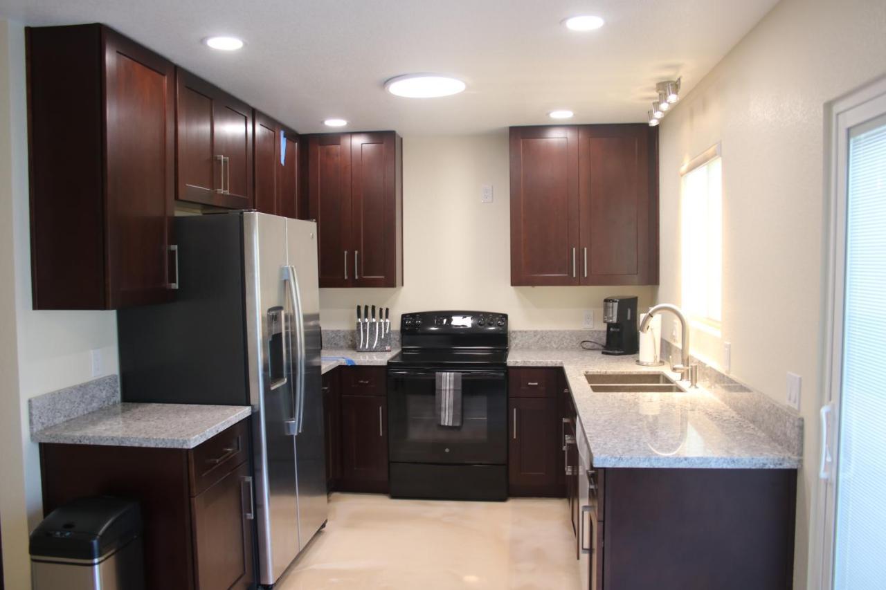 Newly Remodeled Family Friendly 3B/2B House Henderson Exterior foto